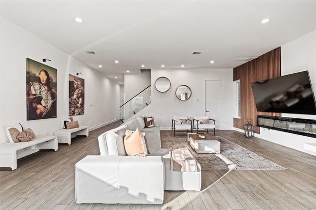 Foto del edificio - 6819 Rocinante Ln