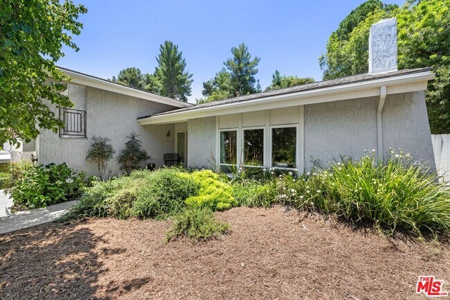 Building Photo - 4335 Cherry Hills Ln