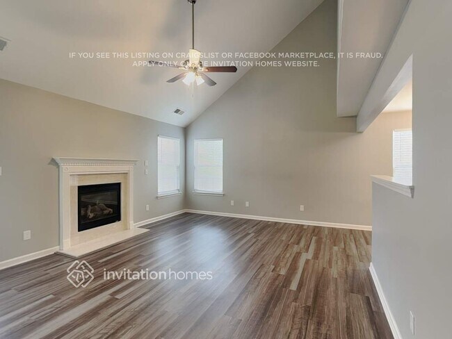Foto del edificio - 10736 Glenluce Ave
