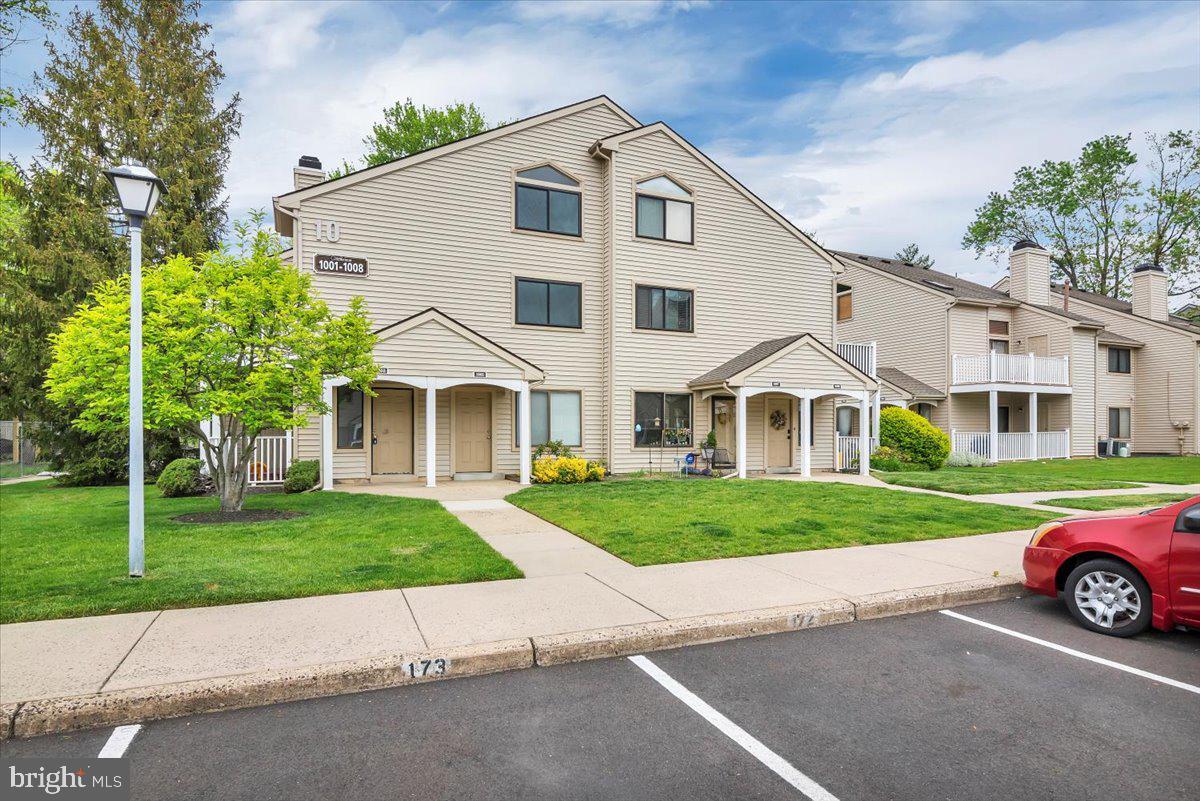 Primary Photo - 1002 Gregorys Way