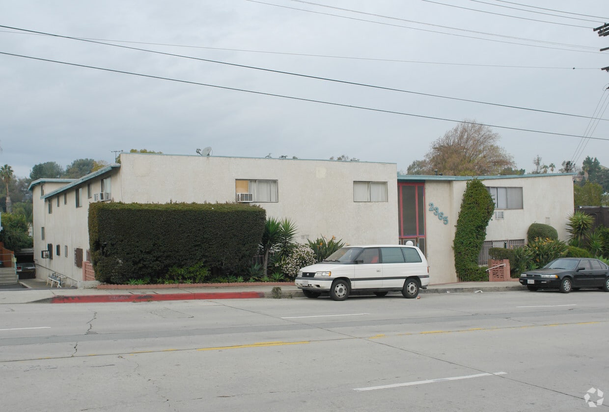 Building Photo - 2365 Glendale Blvd