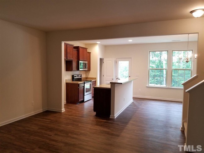 Building Photo - 53 E Grove Point Dr