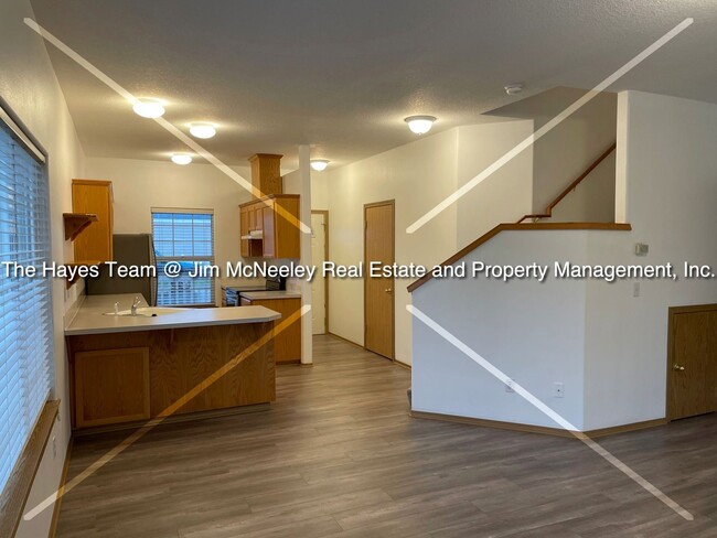 Building Photo - 2 br, 2.5 bath House - 619 Hampton Lane