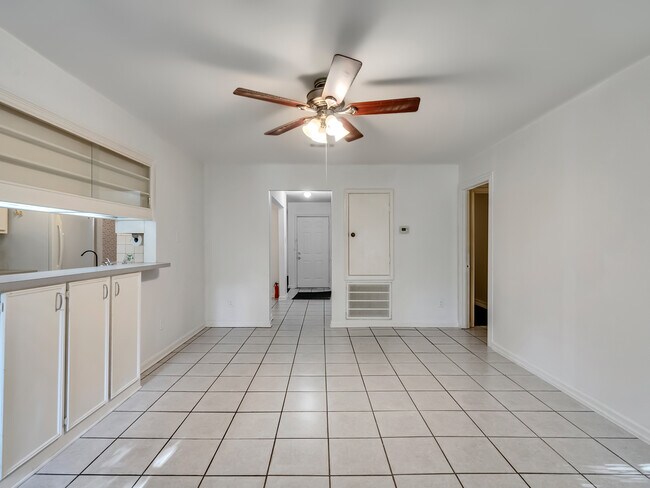 Building Photo - 15443 W Willowwind Cir