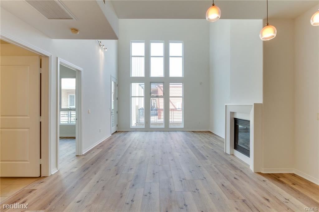Primary Photo - 3 br, 3 bath Condo - 4050 Glencoe Ave Apt 422