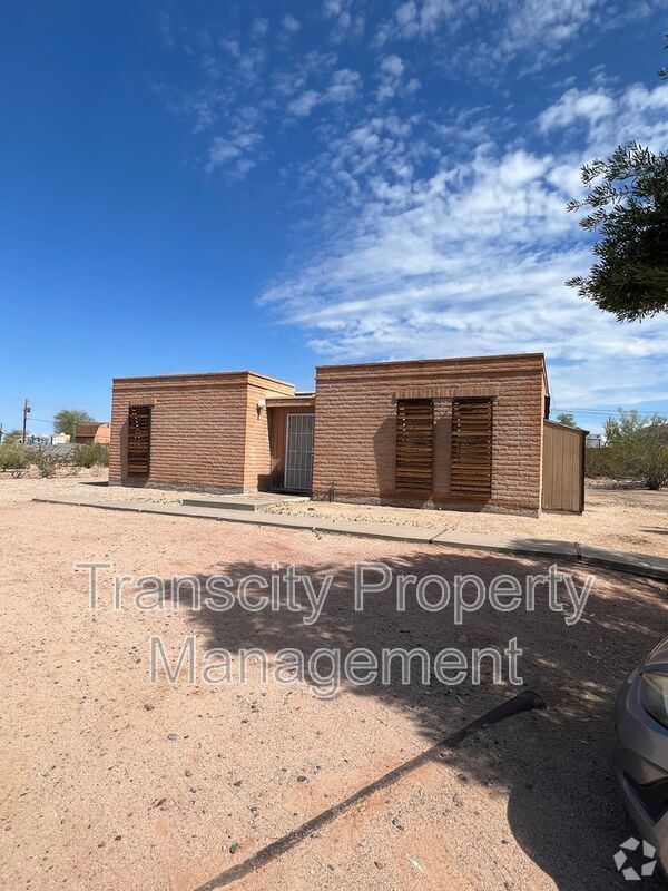 Building Photo - 8432 E Mangun Rd