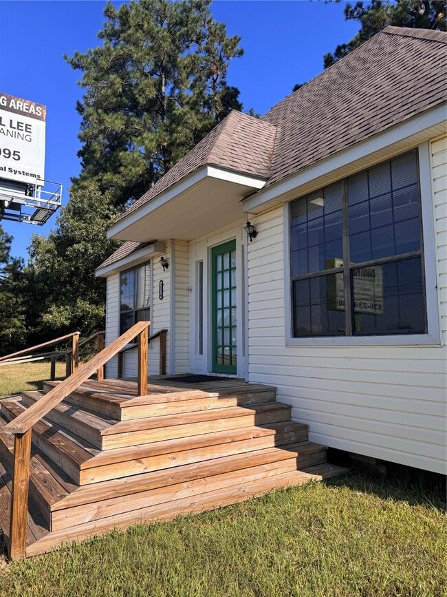 Building Photo - 3576 US-190
