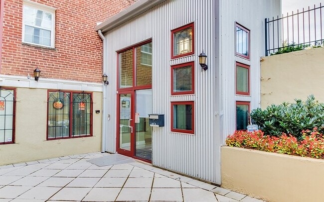Foto del edificio - 2317 Hartford St SE