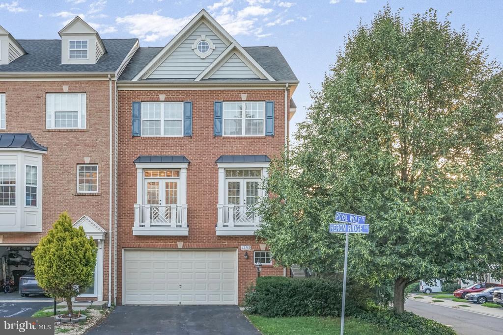 Foto principal - 12560 Royal Wolf Pl