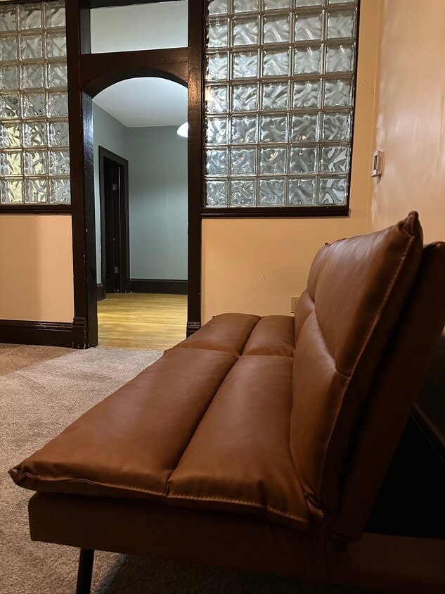 Den View - 118 Pine St