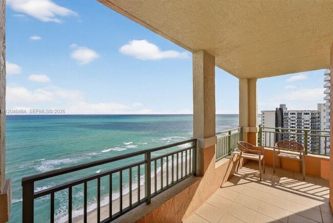 Foto del edificio - 2080 S Ocean Dr