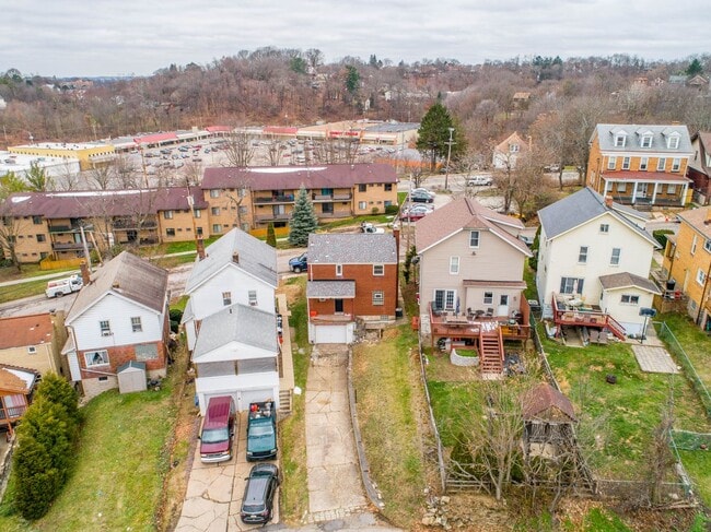 Photo - AVAILABLE MID-MARCH! Don’t miss this STUNNING 3 BEDROOM BRICK HOME LOCATED IN WEST VIEW!