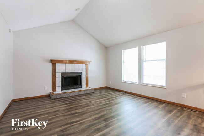 Foto del edificio - 211 Apple Blossom Ln