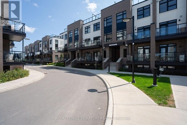 Building Photo - 1585 Rose Way