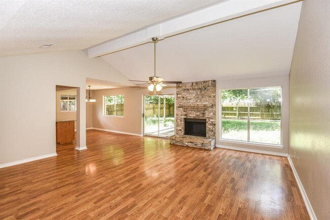 Foto del edificio - 21303 Slippery Creek Ln
