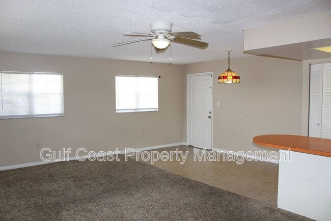Foto del edificio - 203 46th Ave Terrace W