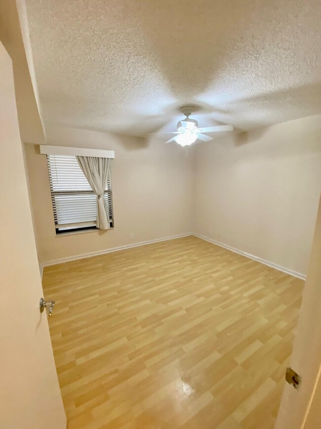 Building Photo - 5900 Camino Del Sol