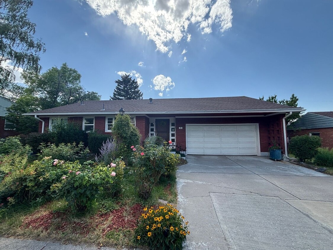 Primary Photo - 4 Bedroom 2 Bathroom