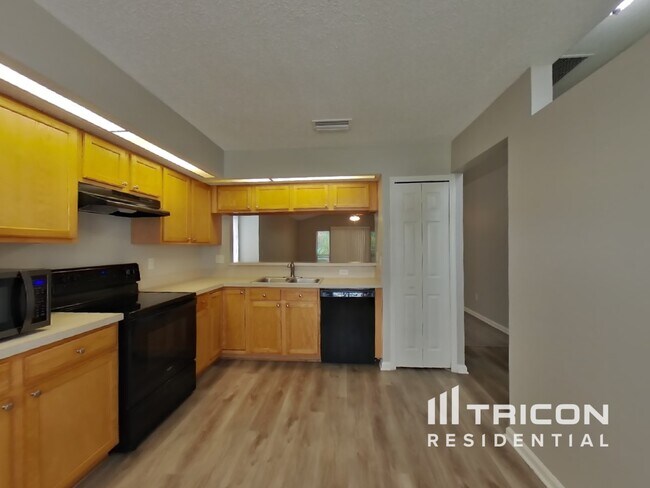 Foto del edificio - 12552 Brahma Bull Cir W