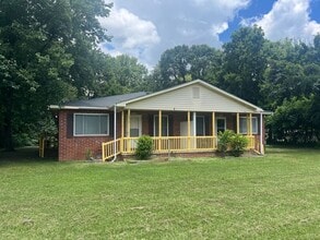 Building Photo - 3079 Marie Cir