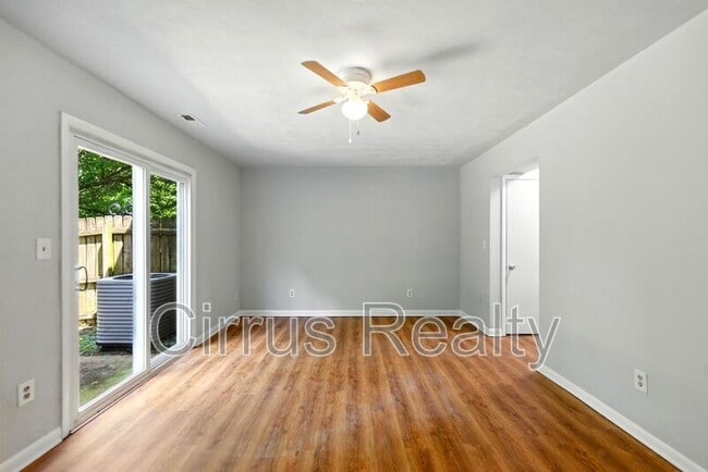Building Photo - 3512 Bancroft Dr