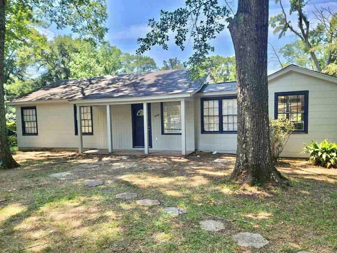 Primary Photo - 4845 Windermere Terrace