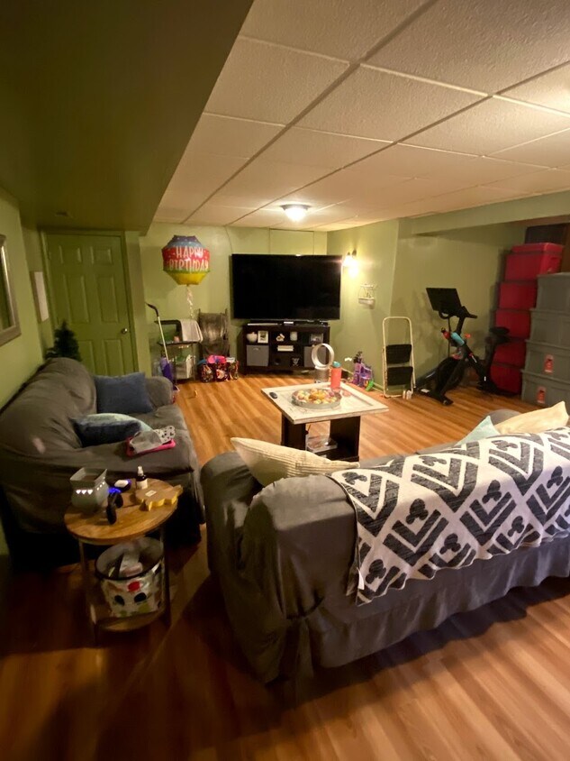 8012 Harpers Ln Unit 8012, Pasadena, MD 21122 Apartments in Pasadena