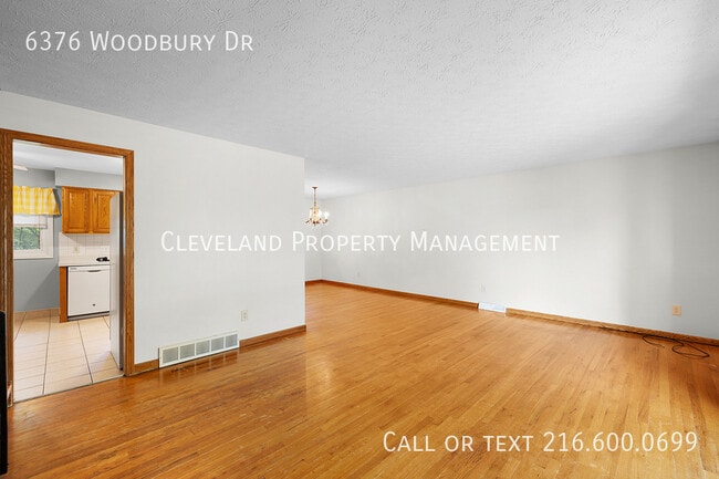 Building Photo - 6376 Woodbury Dr