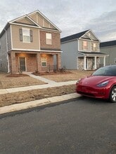 Building Photo - 840 Windage Wy