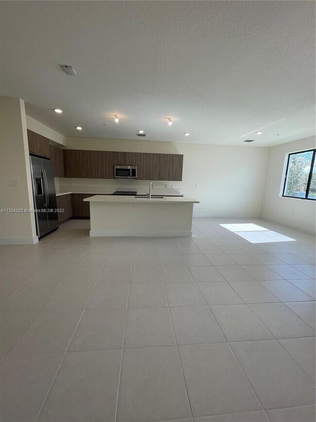 Foto del edificio - 8265 NW 41st St