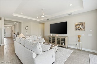 Building Photo - 11964 Molto Dr