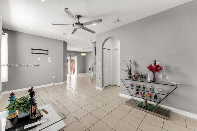 Foto del edificio - 9371 SW 221st St