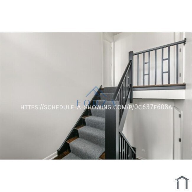 Foto del edificio - 3119 W Wabansia Ave
