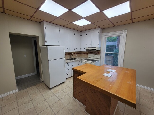 Photo du bâtiment - 321 Russell St S