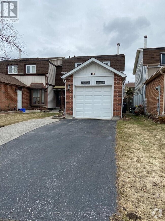 Building Photo - 14 Phalen Crescent