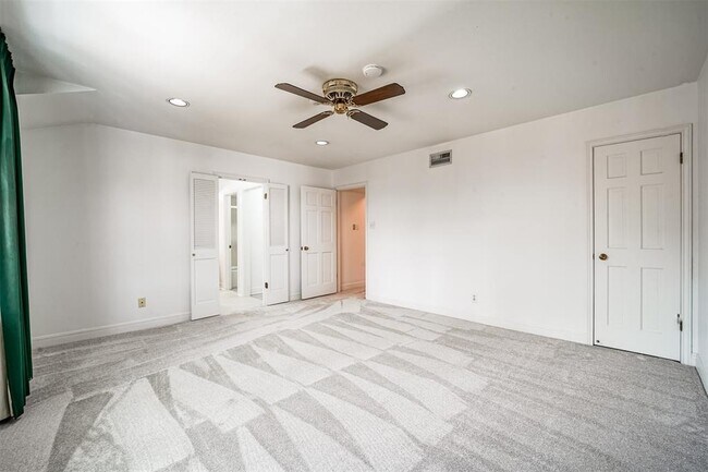 Foto del edificio - 4035 Breakwood Dr