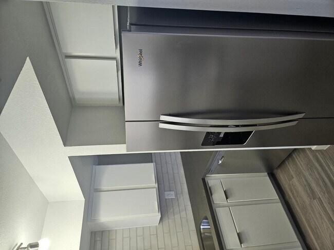 Building Photo - 885 N Granite Reef Rd