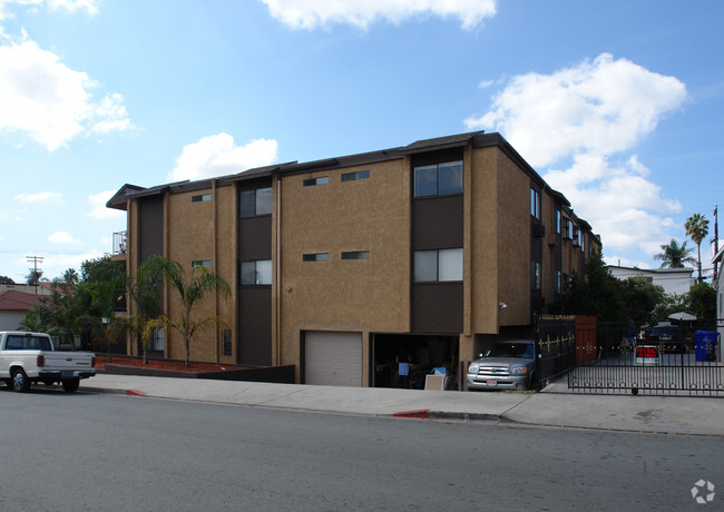 Foto del edificio - Estrella Senior Apartments