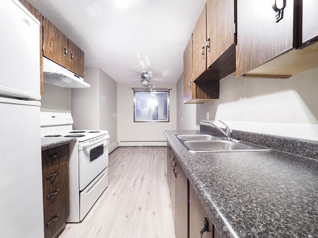 Building Photo - Richmond Arms