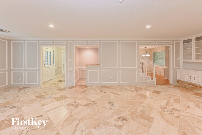 Building Photo - 12923 Marron Dr