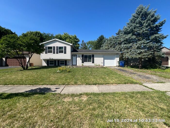 Primary Photo - Worthington 3 BR Home