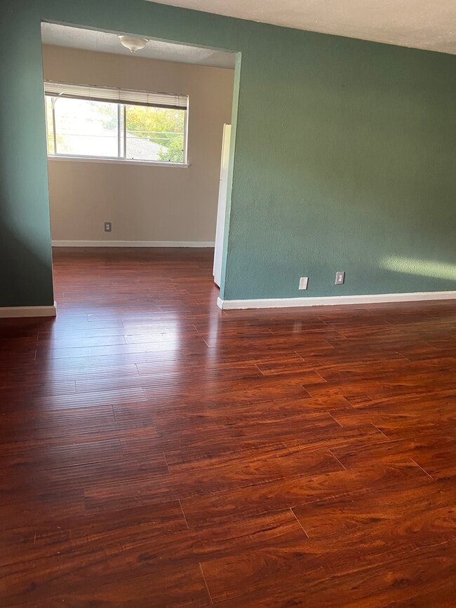 Building Photo - 1380 Carnelian Dr