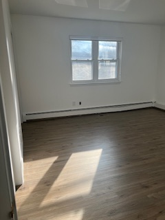 Building Photo - 15 Berges Ave
