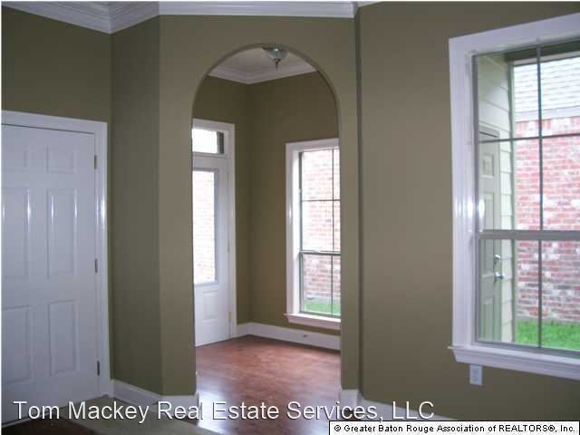 Building Photo - 3 br, 2 bath House - 3824 SUMMERVILLE AVE.