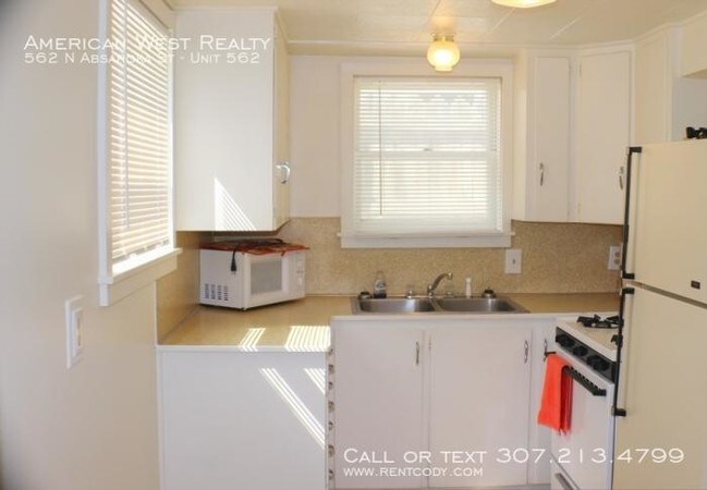 Building Photo - bedroom in Powell WY 82435
