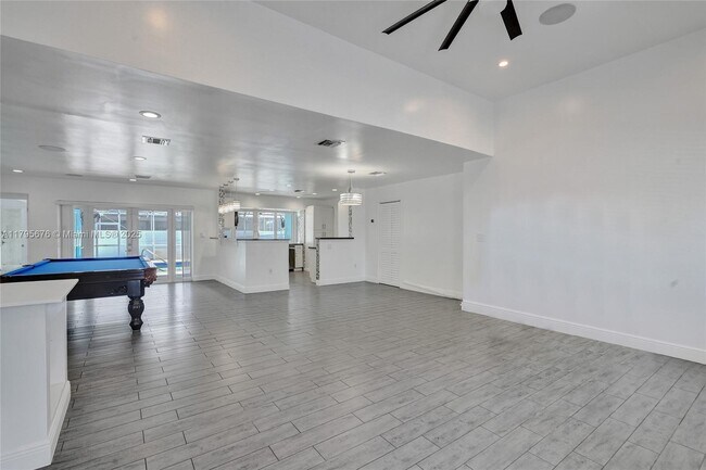 Foto del edificio - 9240 SW 54th St