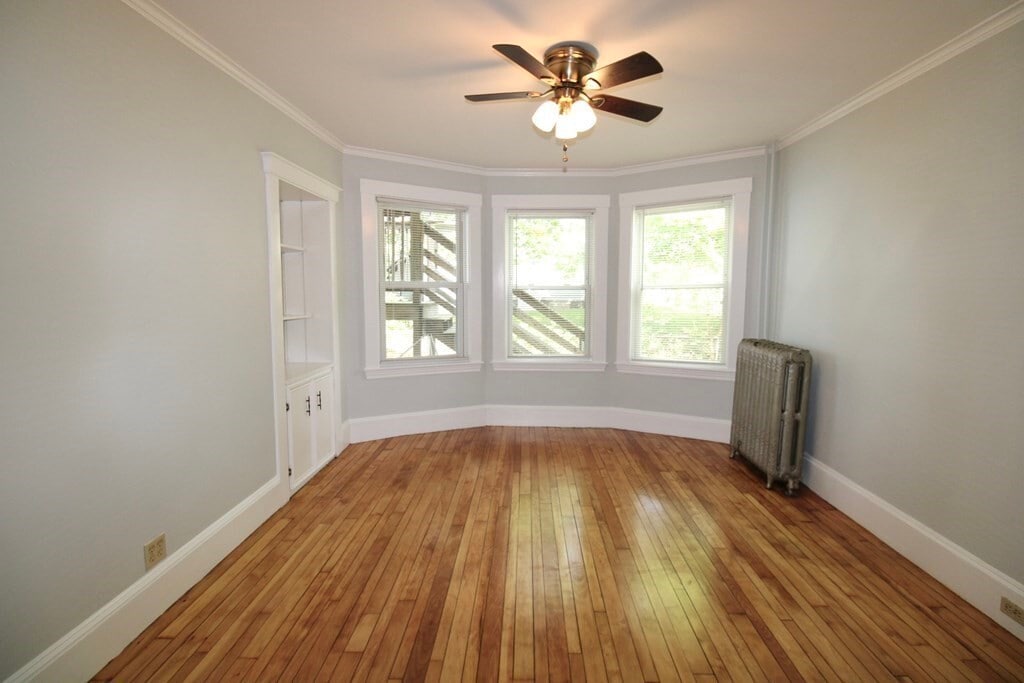 208 Irving St Unit 1R, Framingham, MA 01702 Room for Rent in