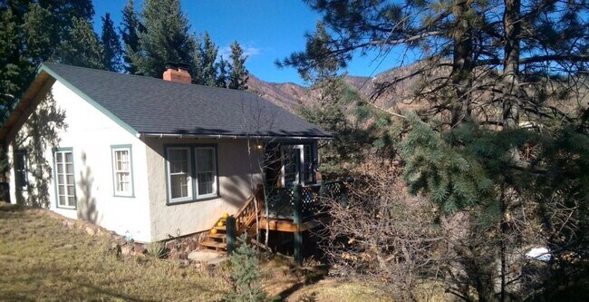 Foto del edificio - 9260 Shoshone Rd
