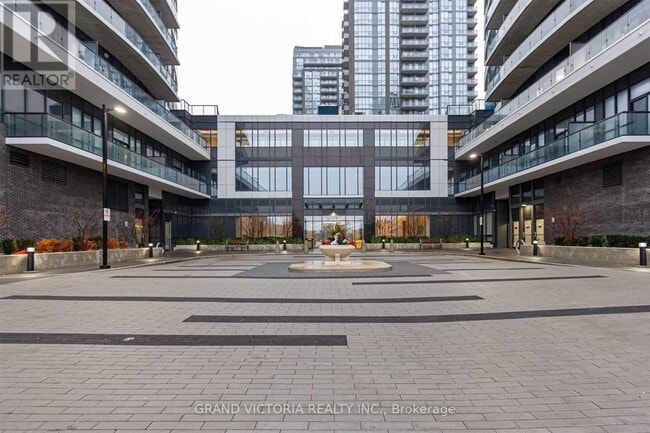 Building Photo - 65 Watergarden Dr