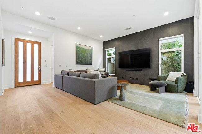 Foto del edificio - 12871 Hammock Ln
